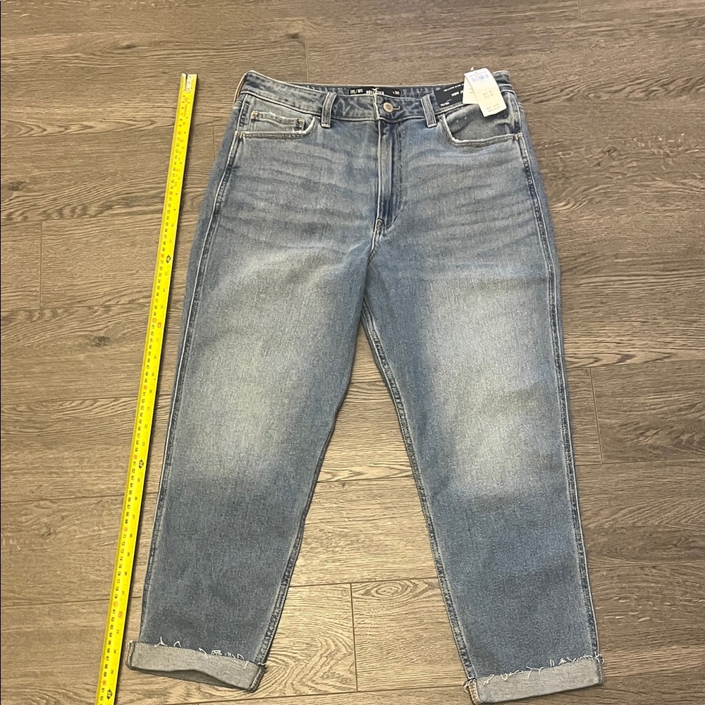 Blue Denim Jeans Holister mom jeans Nwt